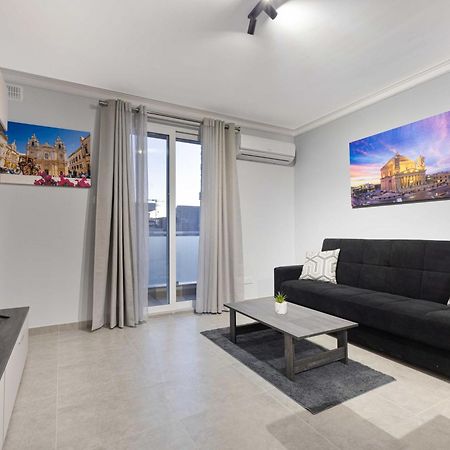 Luxurious & Spacious 2Bd Accomodation At The Podium - Yacht Marina Area, Close To Valletta Мсіда Екстер'єр фото
